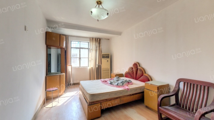 黄鹂新村二手房实景图