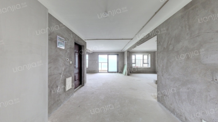 雍园二手房实景图