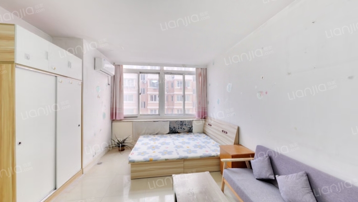 新世界公寓二手房实景图