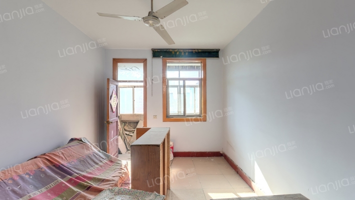 公园路东街10号院二手房实景图