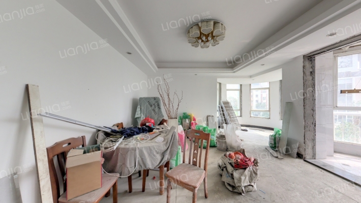 保利国际高尔夫花园荷兰苑二手房实景图