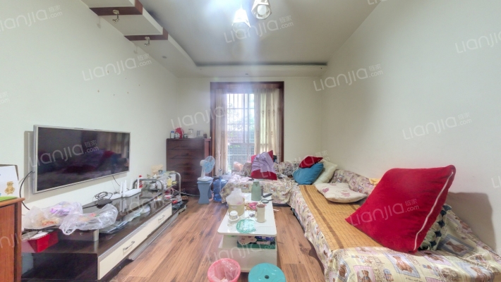 龙胜花园二手房实景图