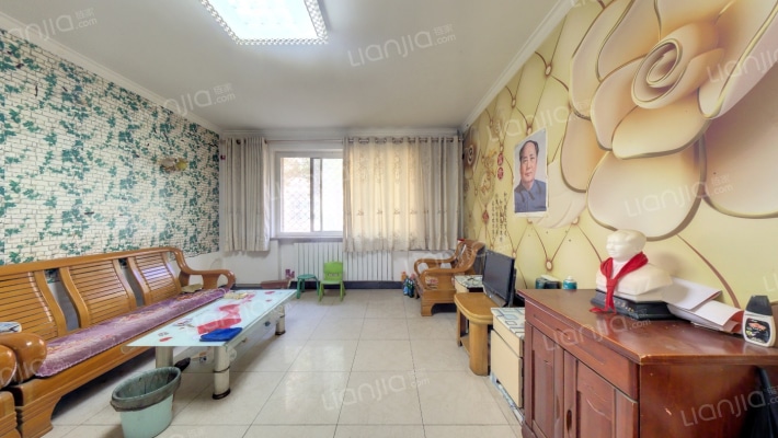 光明小区 低楼层 采光没问题 满五税低-客厅