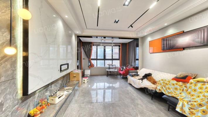 佰盛隆湖盛璟二期二手房实景图