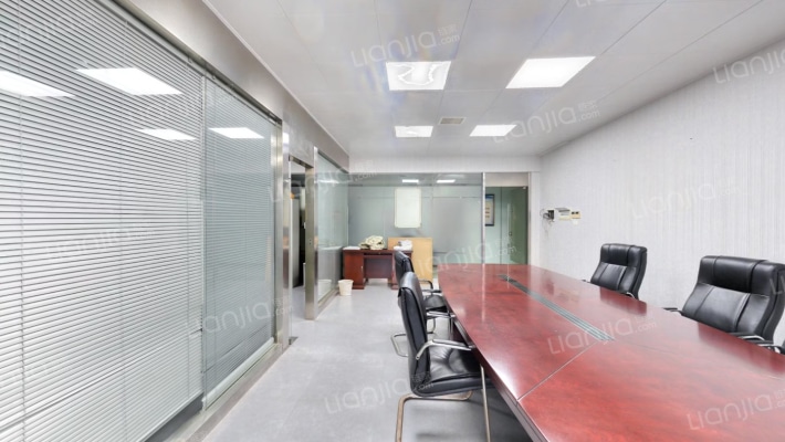 东合发展中心二手房实景图