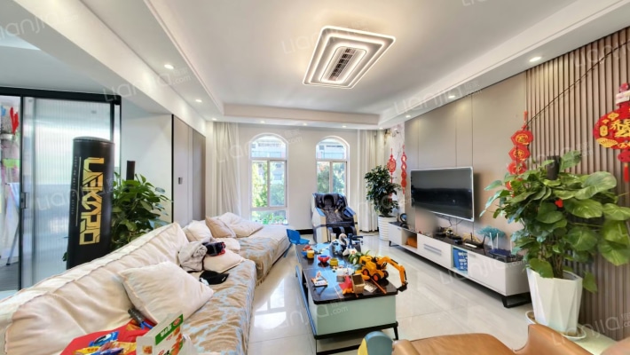 新亚洲体育城百合园西区二手房实景图