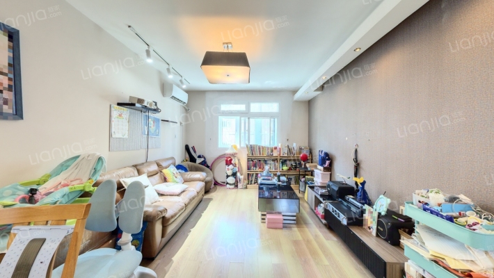 佳宝一村二手房实景图