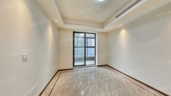 绿地中央广场六期二手房实景图