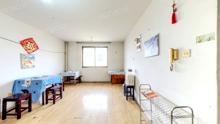 金鹰花苑二手房实景图