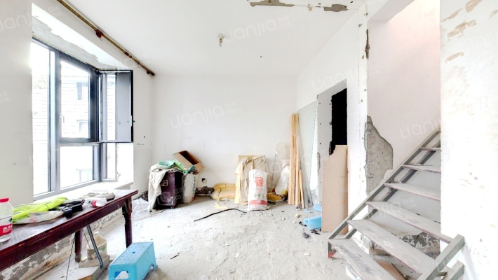 双兴名邸四季春天二手房实景图