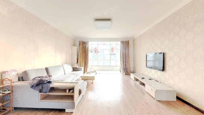 边防小区二手房实景图