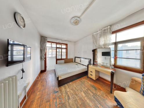 整租·大连支路(单号) 3室0厅 南/北