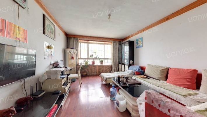 新港花园二手房实景图