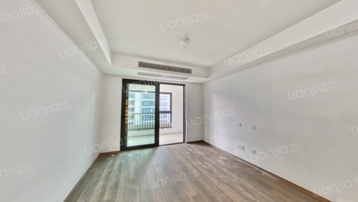 龙湖天璞二手房实景图