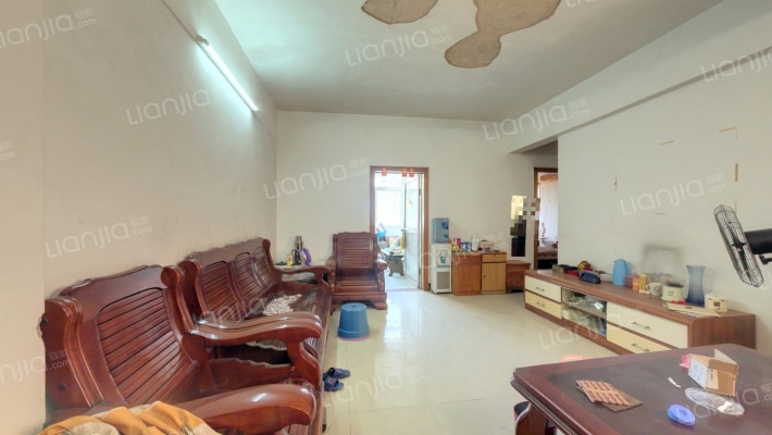 麦地路28号二手房实景图