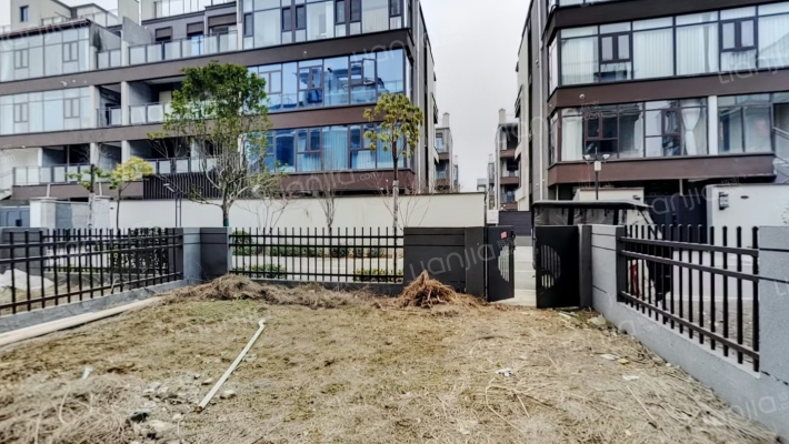观澜上镜二手房实景图