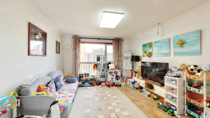 金盏嘉园B区二手房实景图