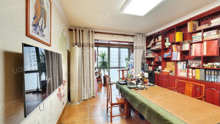 企业家苑二手房实景图