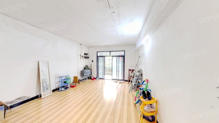 现代森林花园二手房实景图