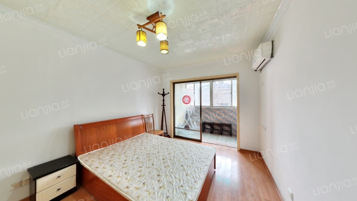 新百花园二手房实景图