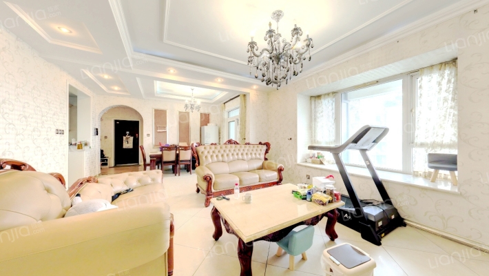 水岸华庭二手房实景图