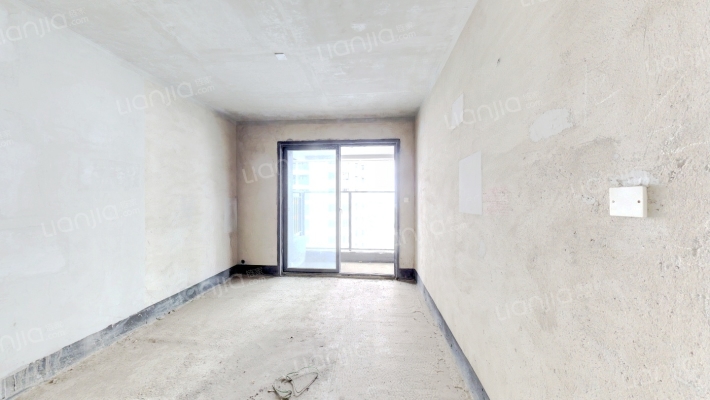 防城港彰泰观江海二手房实景图