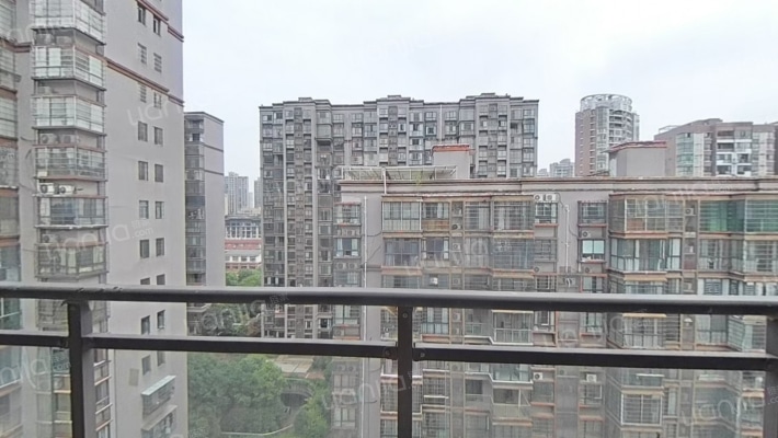 幸福彼岸二手房实景图