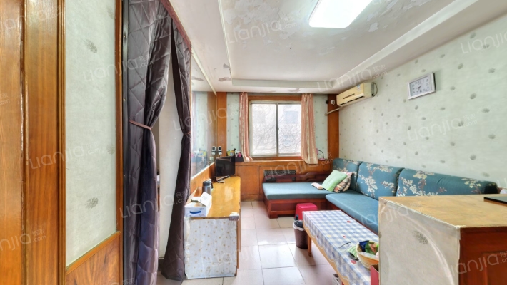 经一路北15号院二手房实景图