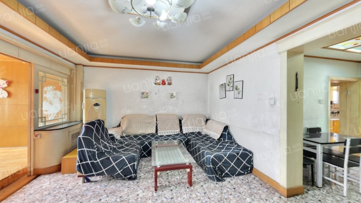 艺苑东里二手房实景图