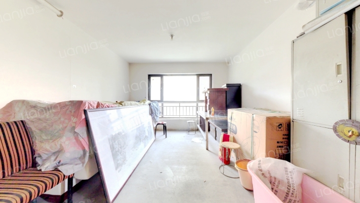 伊真中央御园二手房实景图