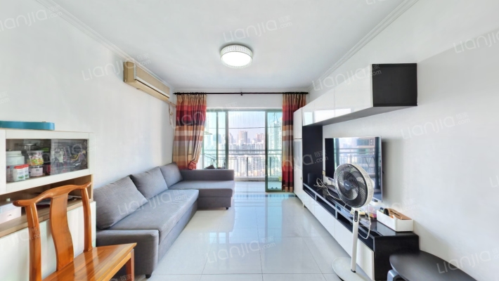 中海名都二手房实景图