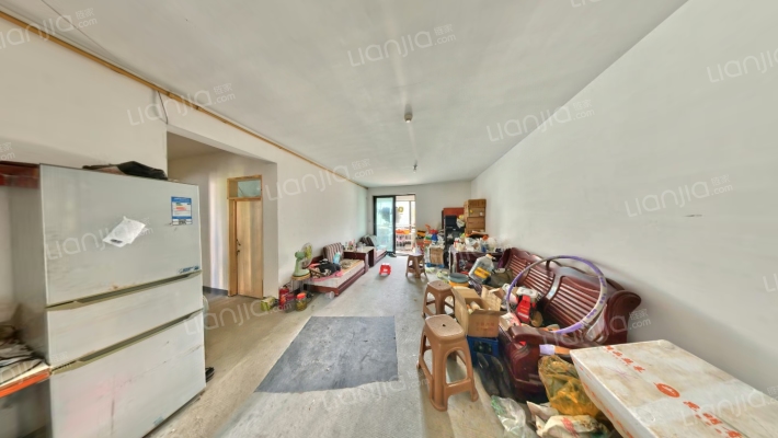 亭山万和府二手房实景图