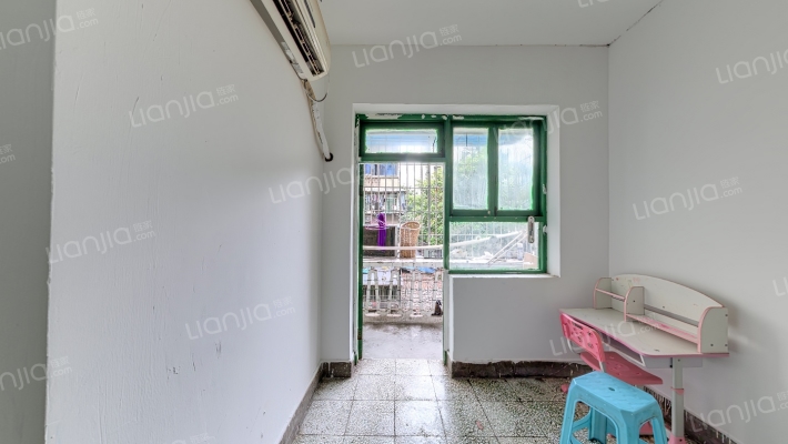 红育坡二手房实景图