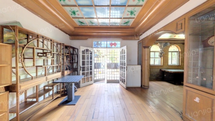 闸园新村别墅二手房实景图