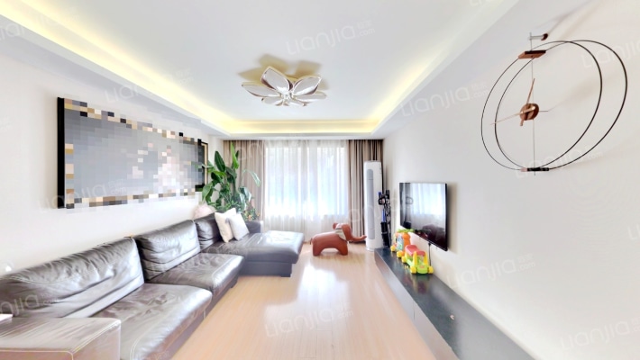 万科蓝山A区二手房实景图