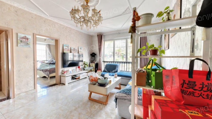 景中路199号二手房实景图