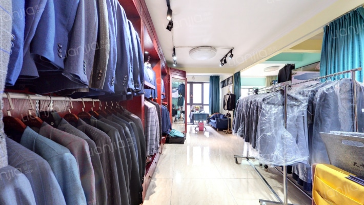 西安深国投中心二手房实景图