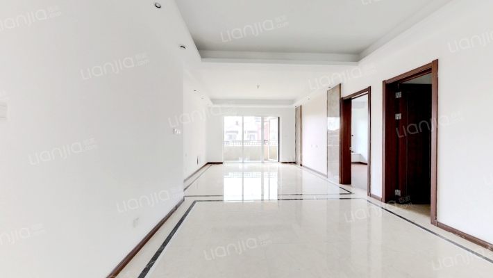 世茂璀璨天城二手房实景图