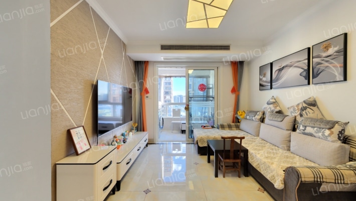 雍荣华庭二手房实景图