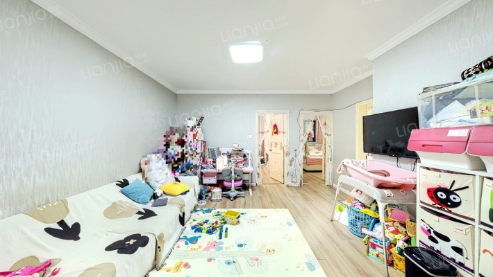 卧湖新苑二手房实景图