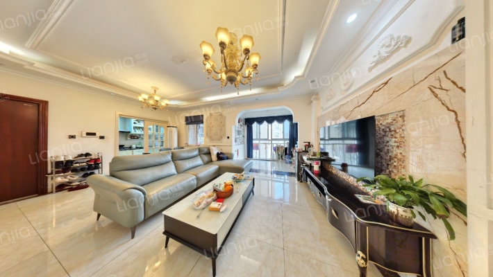 金河谷四期二手房实景图