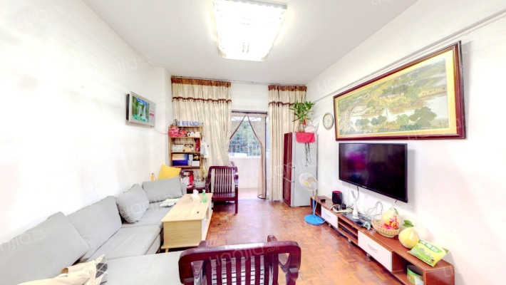 龙威花园二手房实景图