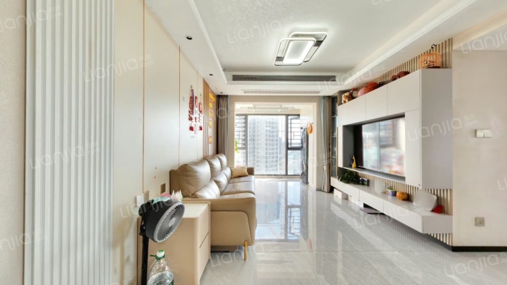 保利勤诚达誉都二手房实景图