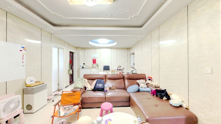 嘉德水韵金阁二手房实景图