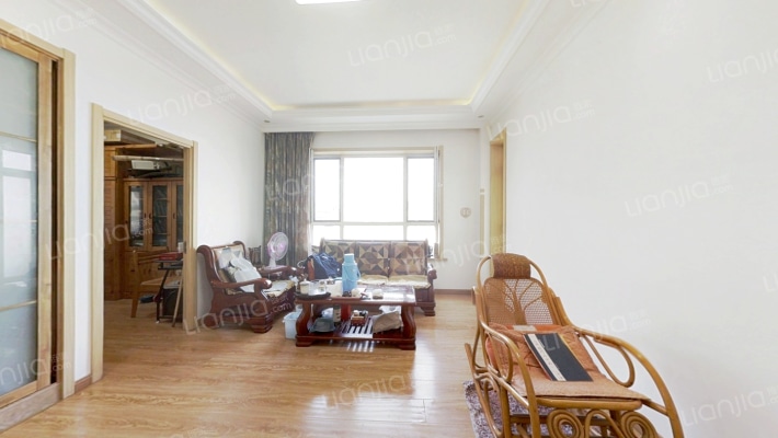 芳园新村E区二手房实景图