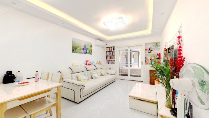 上农二小区二手房实景图