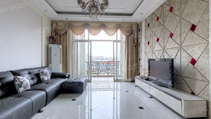 景湖蓝郡一期君兰雅筑二手房实景图