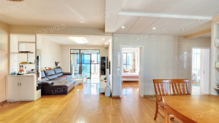 蓝鼎滨湖假日枫丹园二手房实景图