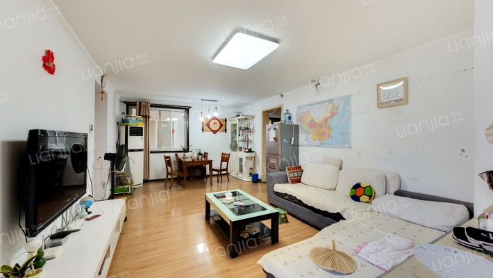 苏格兰风笛二手房实景图