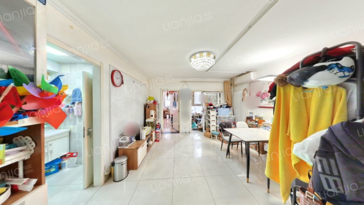 百合园二手房实景图